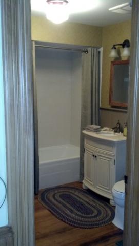 Bathroom 4a