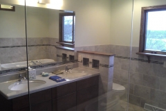 Bathroom 1d